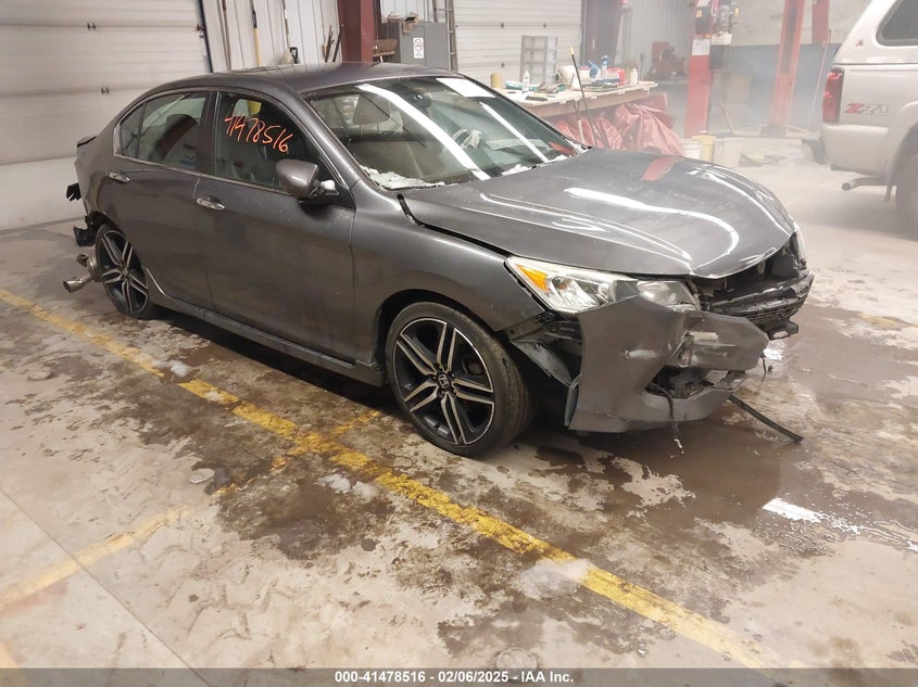 2017 HONDA ACCORD VIN: 1HGCR2F52HA163600