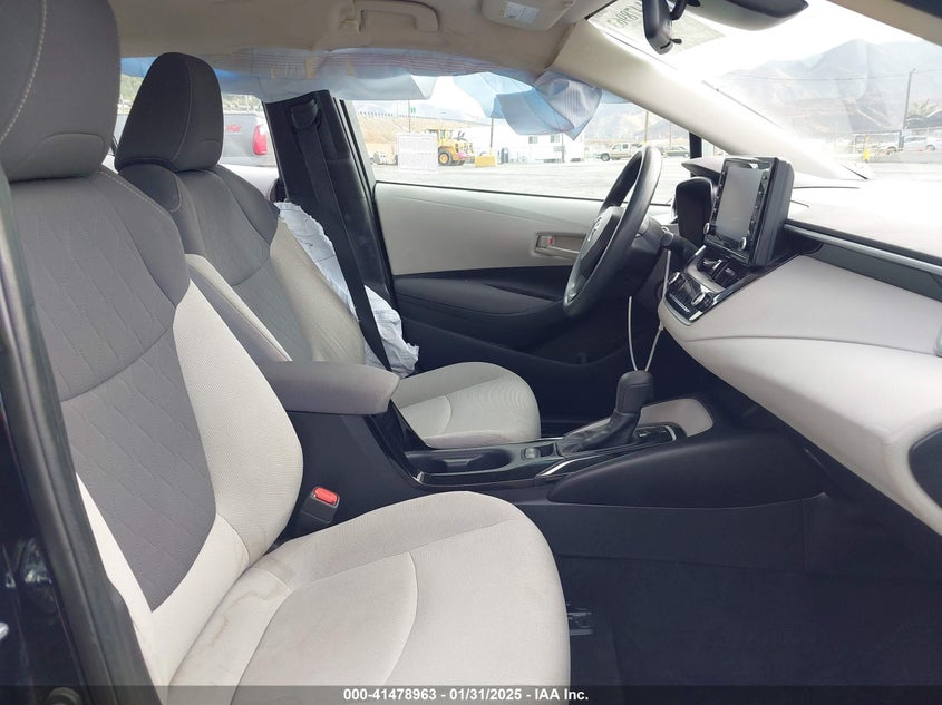 2022 TOYOTA COROLLA LE - 5YFEPMAE1NP272184