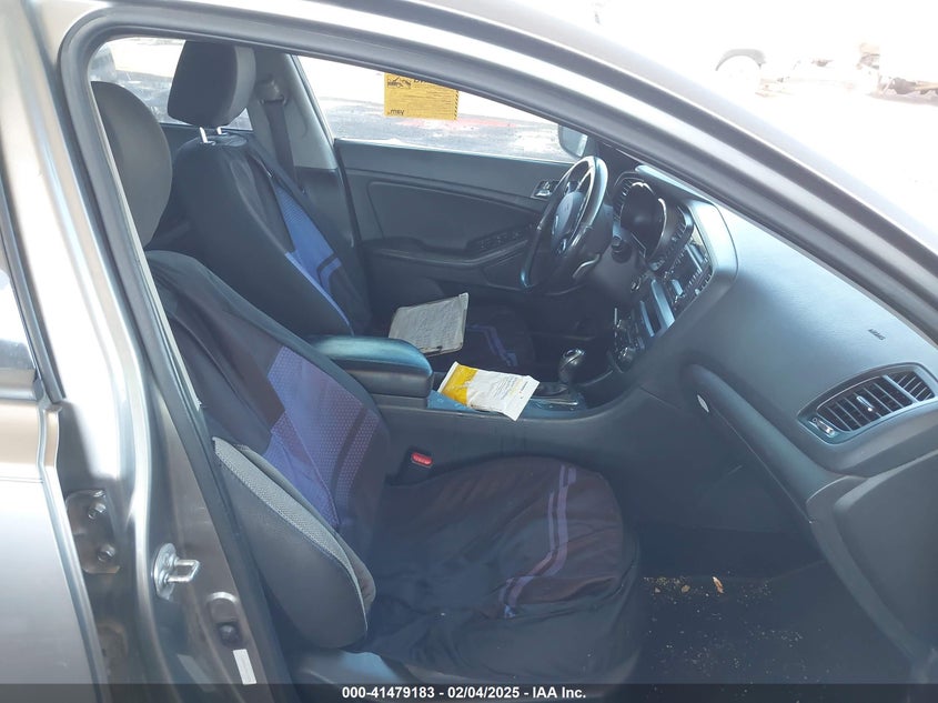 2012 KIA OPTIMA VIN: 5XXGR4A67CG077479