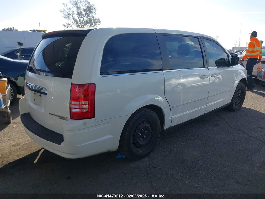 Vin: 2a4rr4de4ar320160, lot: 41969839, chrysler town & country lx 20104