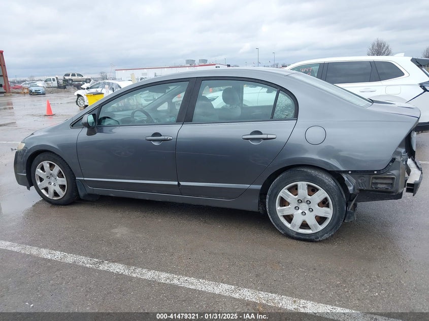 2010 HONDA CIVIC VIN: 19XFA1F57AE011179