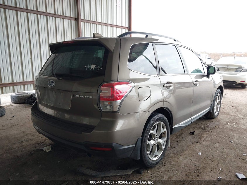 2018 SUBARU FORESTER VIN: JF2SJAWC5JH581626