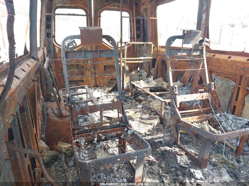 2019 Mercedes-Benz Sprinter 3500 High Roof V6 VIN: WD4PF4CD7KT011295 Lot: 41480157