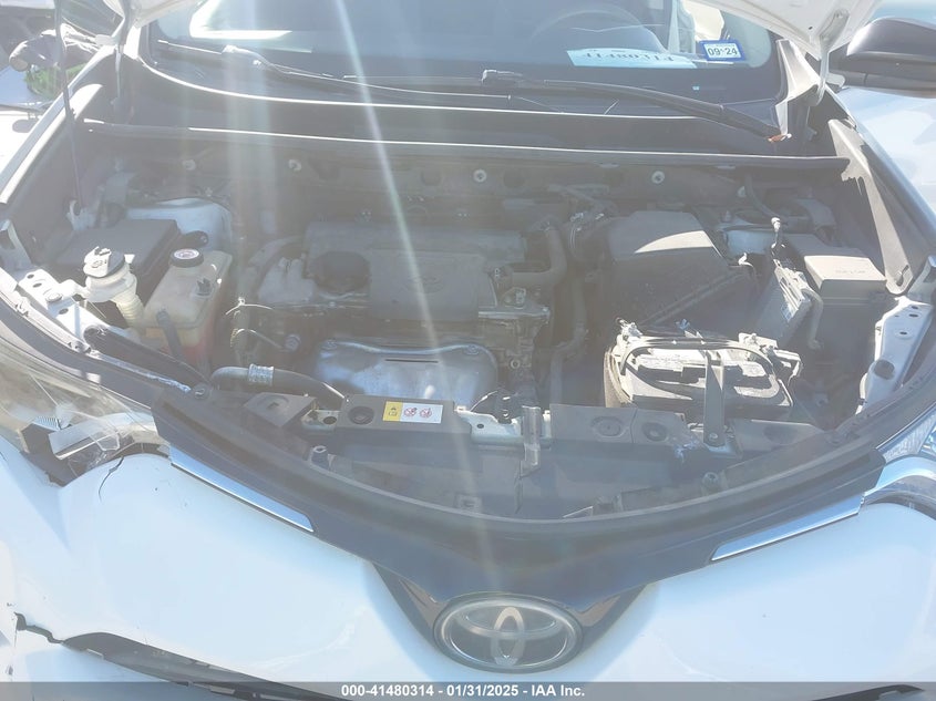 2018 TOYOTA RAV4 LE - JTMZFREV6JJ150530