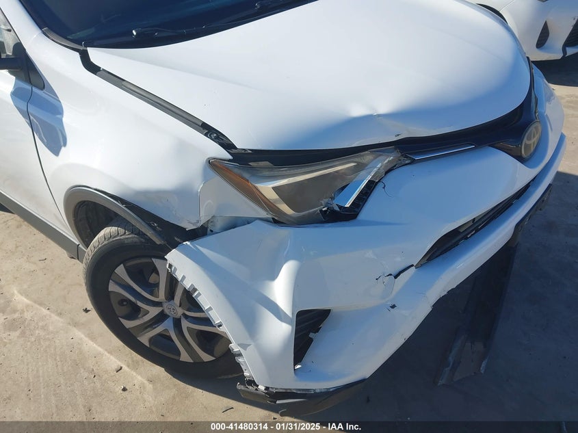 2018 TOYOTA RAV4 LE - JTMZFREV6JJ150530