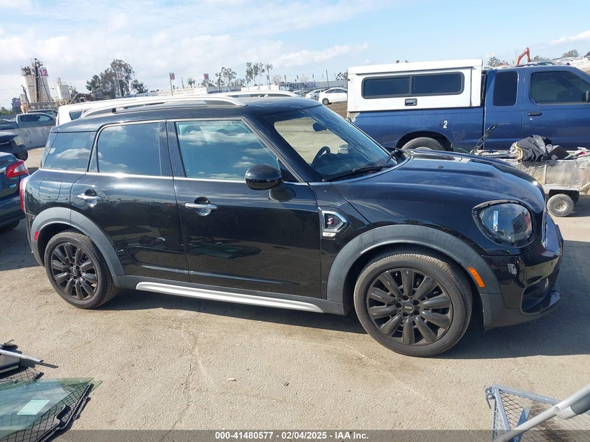 2019 MINI COUNTRYMAN COOPER S - WMZYT3C53K3J32447