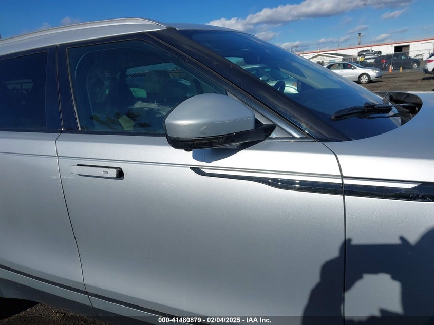 2018 LAND ROVER RANGE ROVER VELAR VIN: SALYB2RN9JA732588