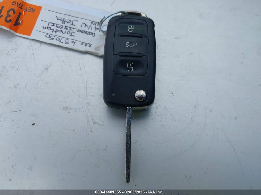 2014 VOLKSWAGEN JETTA VIN: 3VWD07AJ2EM411841