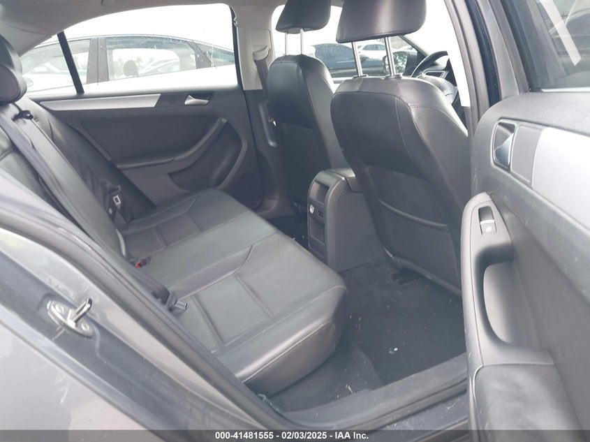 2014 VOLKSWAGEN JETTA VIN: 3VWD07AJ2EM411841