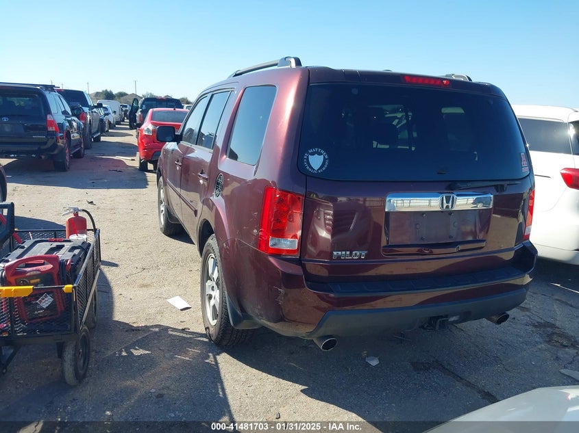 2011 HONDA PILOT VIN: 5FNYF3H52BB037882