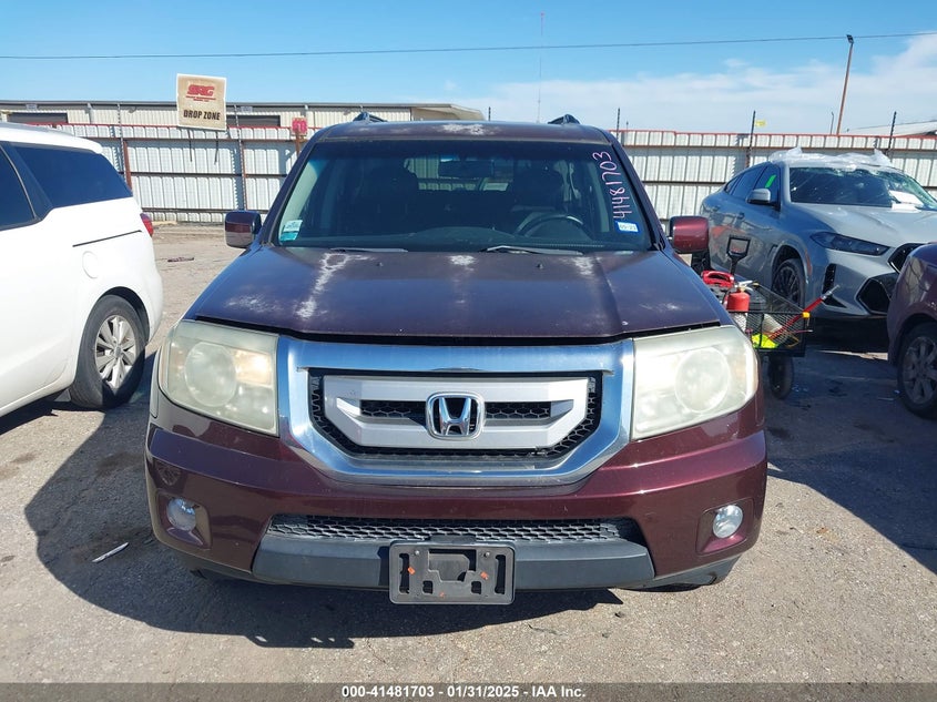 2011 HONDA PILOT VIN: 5FNYF3H52BB037882
