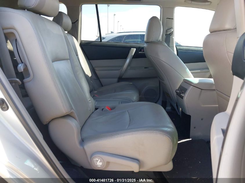 2013 Toyota Highlander Plus/Se VIN: 5TDZK3EH1DS114772 Lot: 41481726