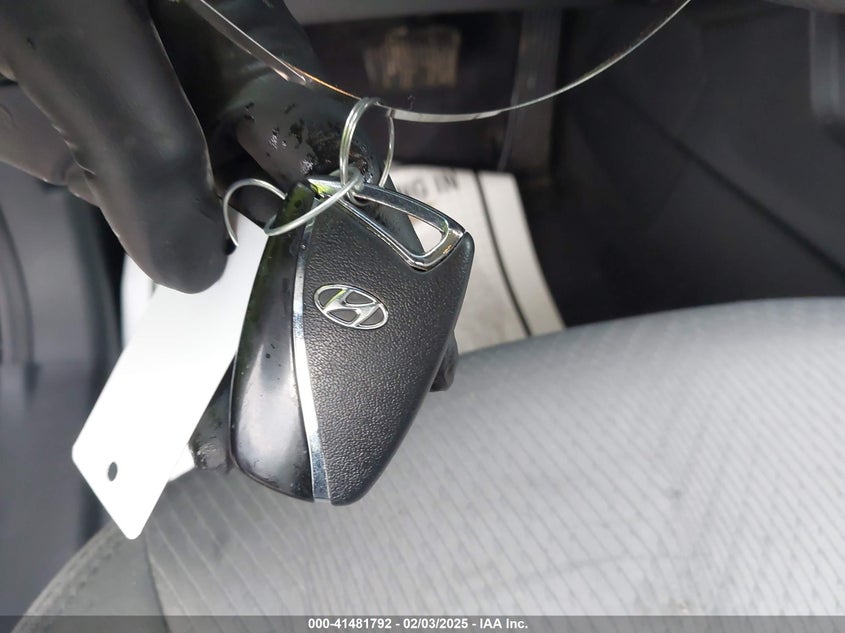 2018 HYUNDAI SANTA FE SPORT VIN: 5NMZU3LB3JH053108