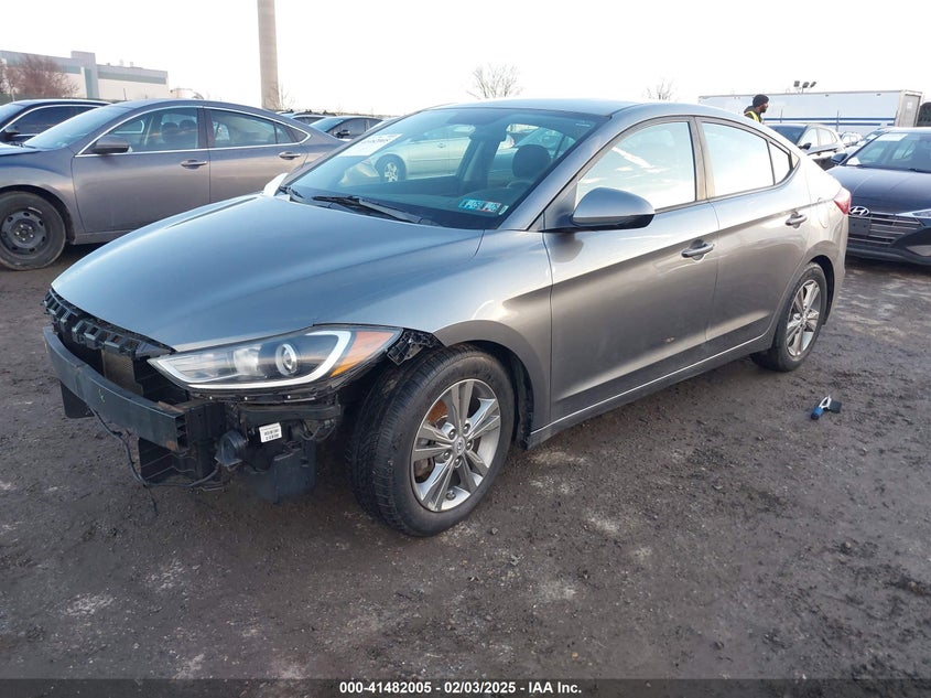 2018 HYUNDAI ELANTRA VIN: 5NPD74LF6JH290172