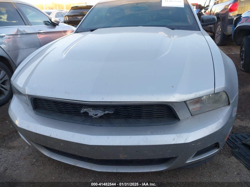 2010 FORD MUSTANG VIN: 1ZVBP8AN4A5148327