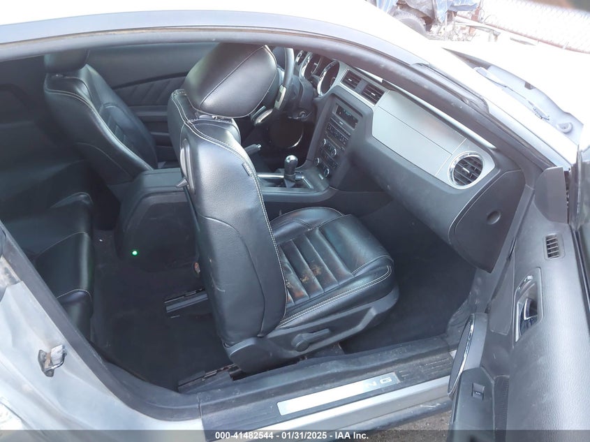 2010 FORD MUSTANG VIN: 1ZVBP8AN4A5148327