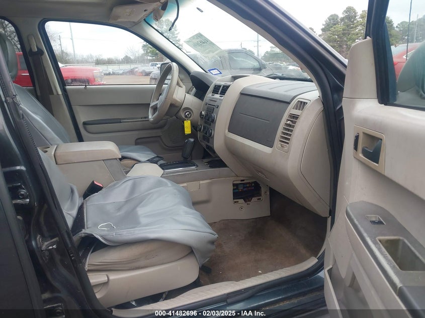 2008 FORD ESCAPE VIN: 1FMCU03Z68KE39016