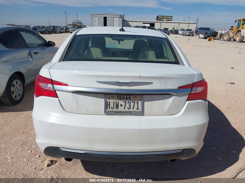2012 CHRYSLER 200 VIN: 1C3CCBCGXCN205796