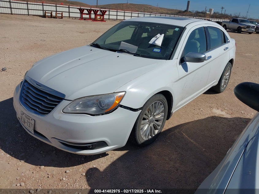 2012 CHRYSLER 200 VIN: 1C3CCBCGXCN205796