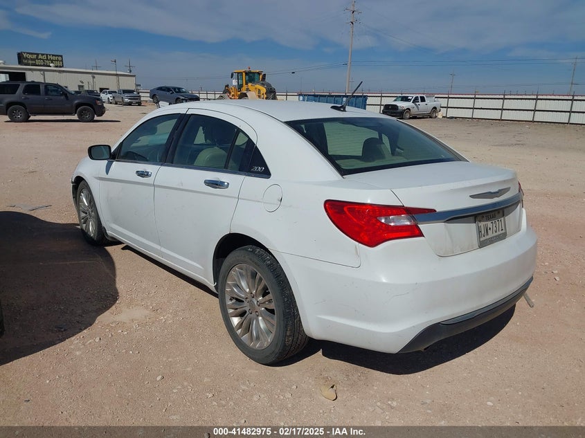 2012 CHRYSLER 200 VIN: 1C3CCBCGXCN205796