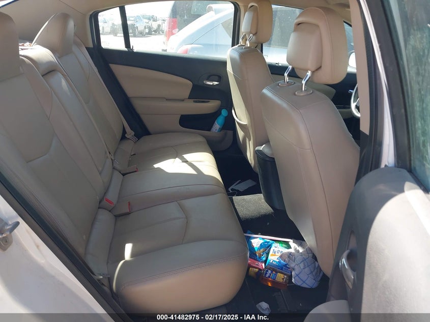 2012 CHRYSLER 200 VIN: 1C3CCBCGXCN205796