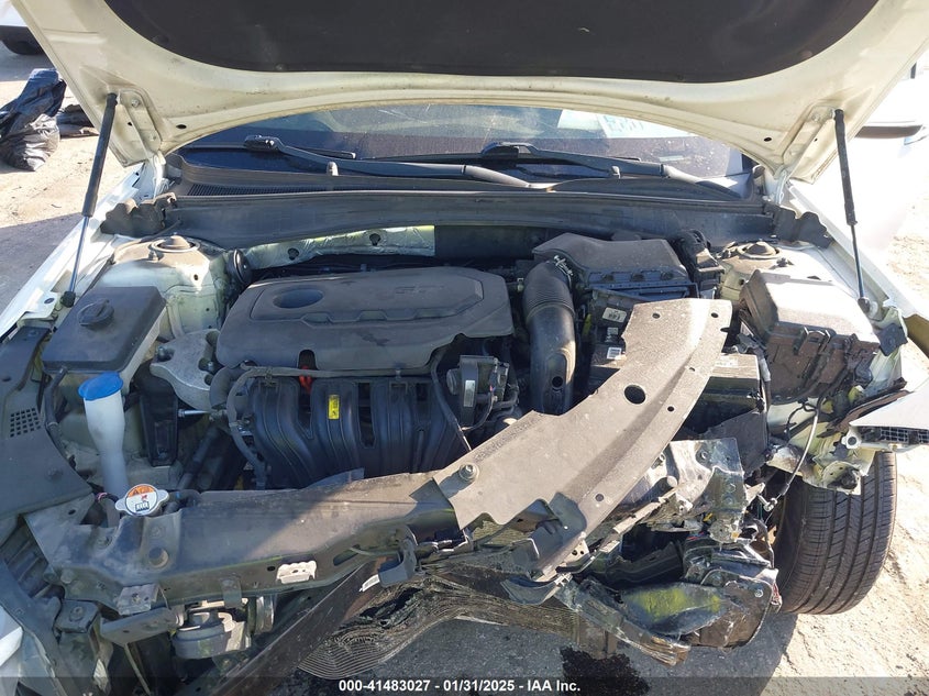 2016 KIA OPTIMA VIN: KNAGT4L3XG5102922