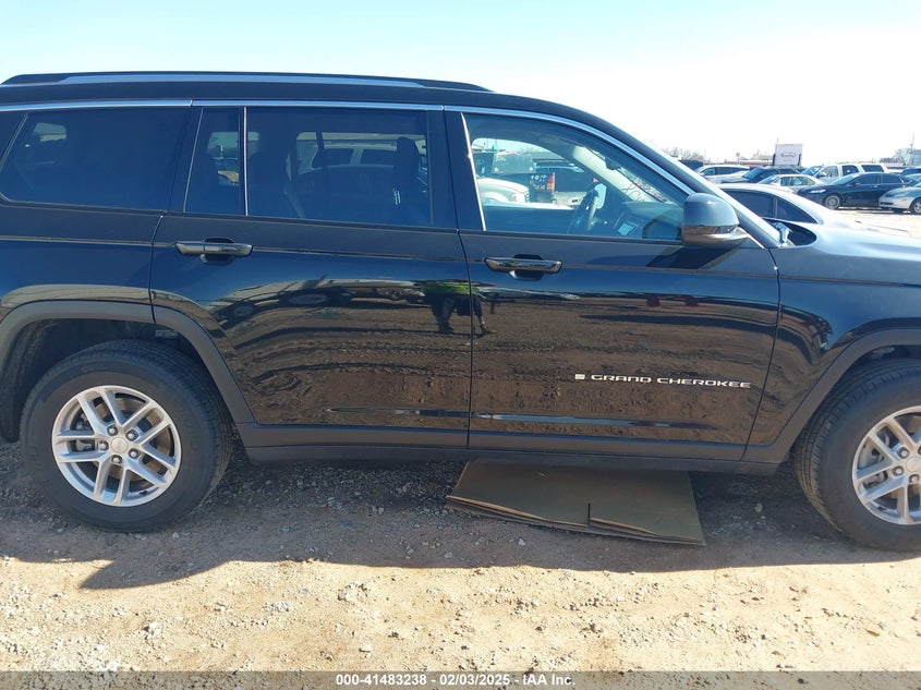 2023 JEEP GRAND CHEROKEE VIN: 1C4RJJAG2P8883620