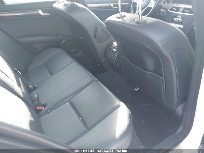 2012 Mercedes-Benz C 300 Luxury 4Matic/Sport 4Matic VIN: WDDGF8BBXCR231259 Lot: 41483258