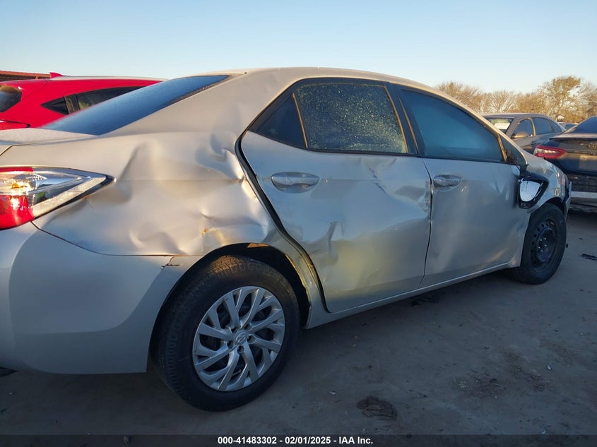 2018 TOYOTA COROLLA LE - 5YFBURHE5JP827470