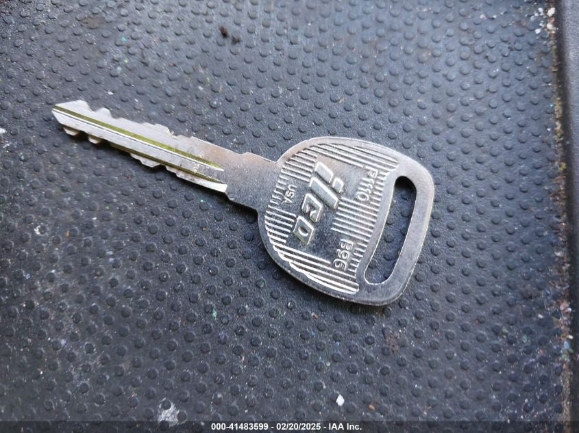 2003 Chevrolet Silverado 1500 Ls VIN: 2GCEC19V931300694 Lot: 41483599