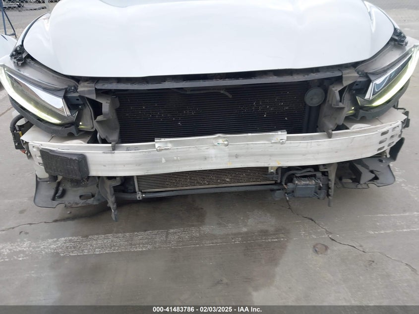 2019 HONDA INSIGHT VIN: 19XZE4F53KE018330