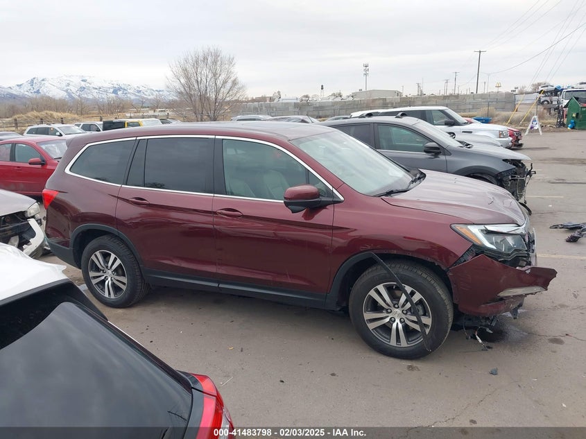 2018 HONDA PILOT VIN: 5FNYF6H52JB039308