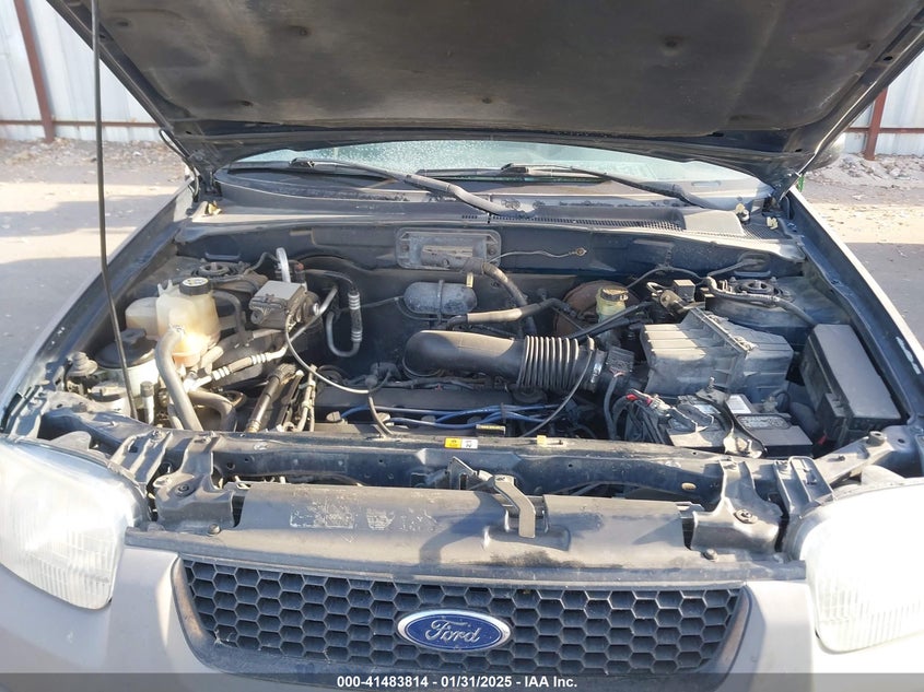 2002 Ford Escape Xls VIN: 1FMYU02BX2KB98739 Lot: 41483814