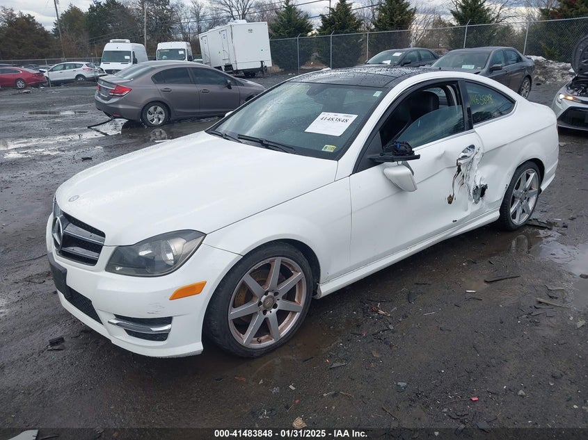 2015 MERCEDES-BENZ C 250 VIN: WDDGJ4HB6FG401261