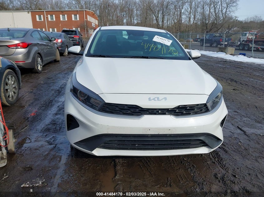 2022 KIA FORTE VIN: 3KPF24AD7NE487788