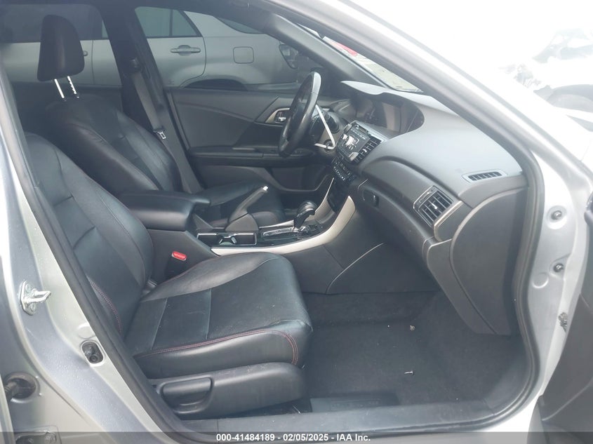 2017 HONDA ACCORD VIN: 1HGCR2F13HA283676