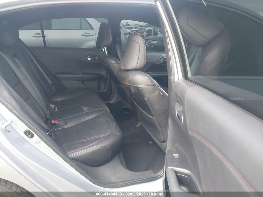 2017 HONDA ACCORD VIN: 1HGCR2F13HA283676