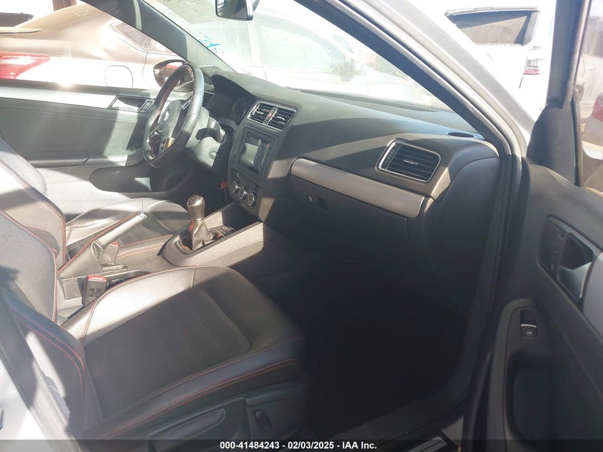 2014 VOLKSWAGEN JETTA VIN: 3VW5S7AJ9EM394826