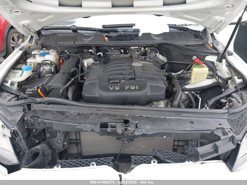 2014 VOLKSWAGEN TOUAREG 3.6L EXECUTIVE/3.6L LUX/3.6L R-LINE/3.6L SPORT - WVGEF9BP9ED006376