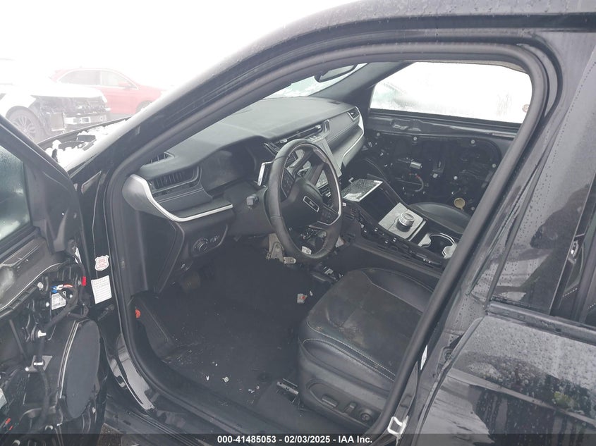 2024 JEEP GRAND CHEROKEE L VIN: 1C4RJKAG2R8517374