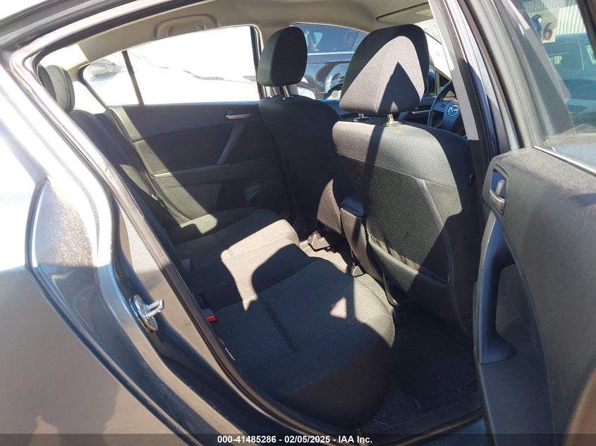 2013 MAZDA MAZDA3 I SV - JM1BL1TG4D1727480