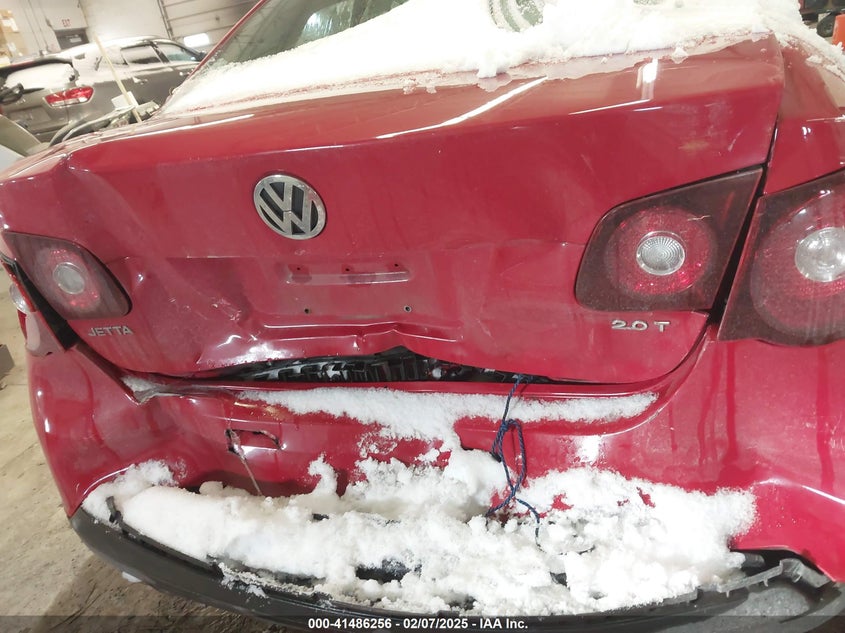 2008 VOLKSWAGEN JETTA VIN: 3VWRJ71K38M137887