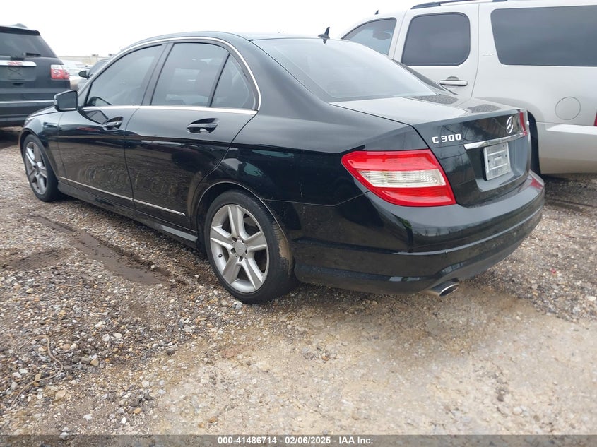 2011 MERCEDES-BENZ C 300 VIN: WDDGF8BB9BR139218