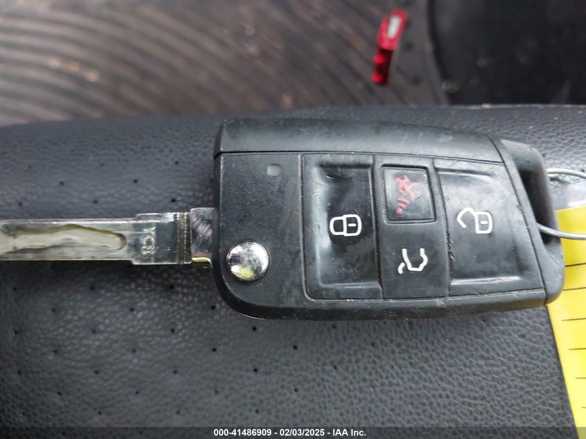 2015 VOLKSWAGEN GOLF TSI S 4-DOOR - 3VW217AU4FM032954