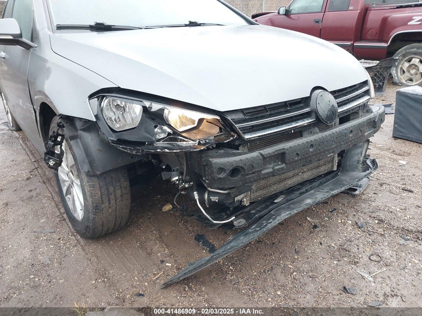 2015 VOLKSWAGEN GOLF TSI S 4-DOOR - 3VW217AU4FM032954