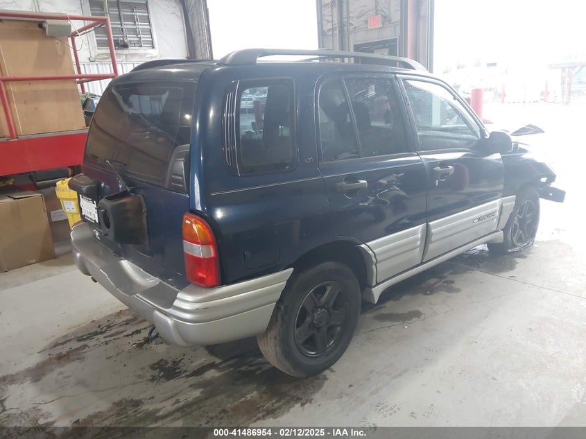 2002 CHEVROLET TRACKER auction photo 4