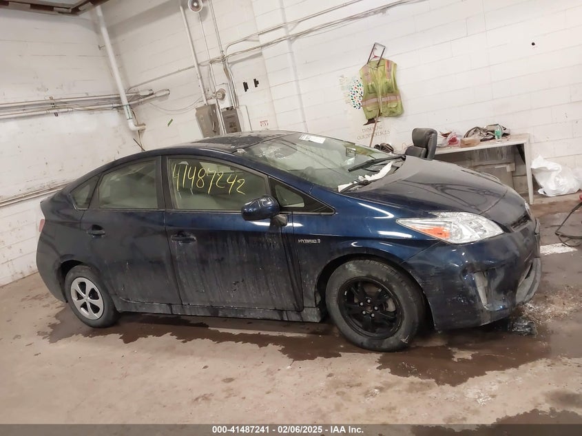 2013 TOYOTA PRIUS VIN: JTDKN3DU0D1704014