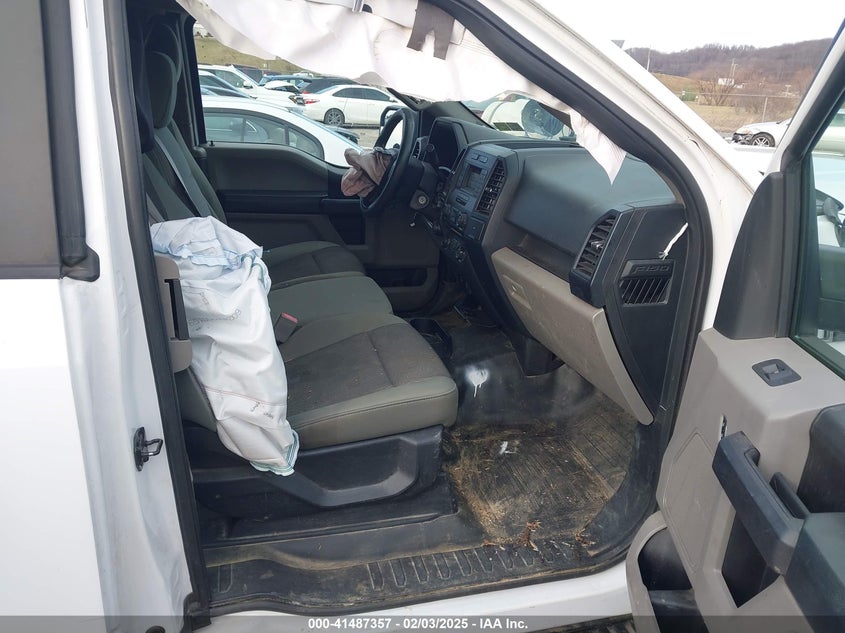 2018 FORD F-150 VIN: 1FTFX1E51JKC18177