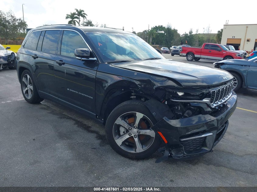 2023 JEEP GRAND CHEROKEE  (VIN: 1C4RJHBGXP8766245)