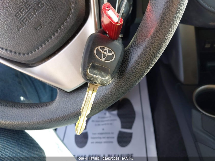 2014 TOYOTA RAV4 LE - JTMBFREV4ED082993